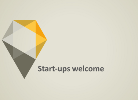 [Translate to Chinesisch:] On a grey background there is written: Start-ups welcome!